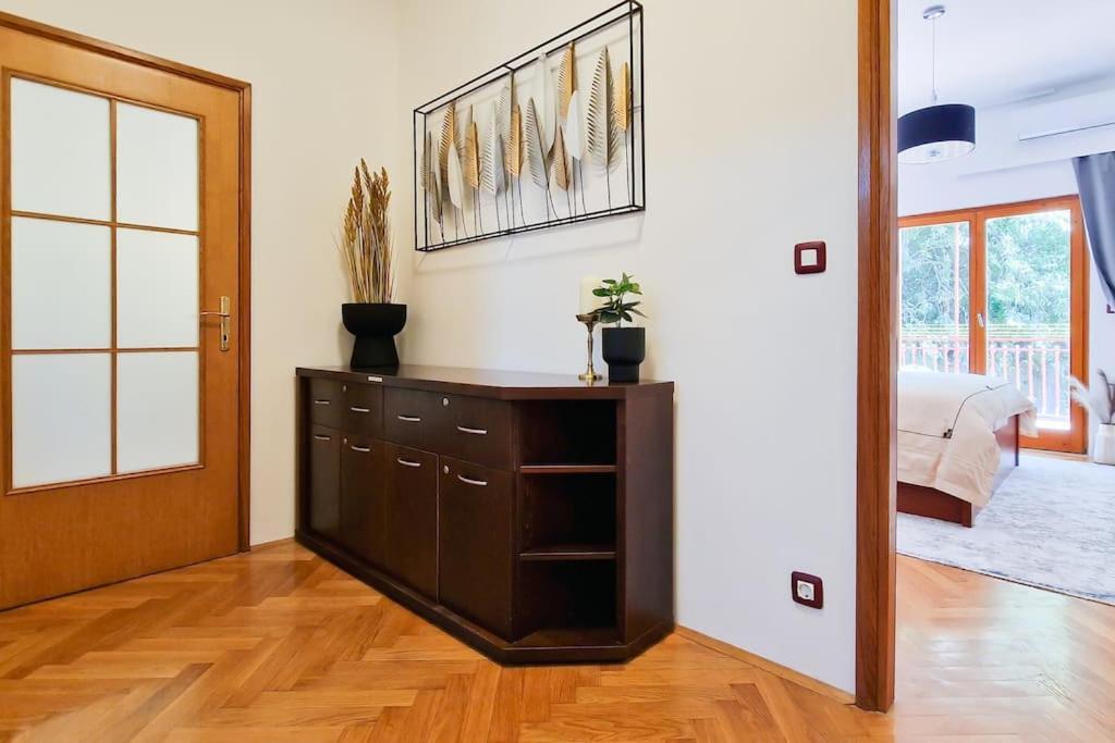 Apartment Kalliope, 200M Sea Kastela Bagian luar foto